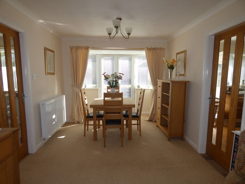 Dining Room- click for photo gallery